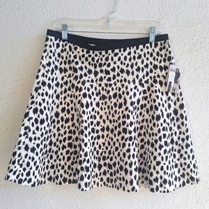 Karen Kane Black and White Animal Print Skirt